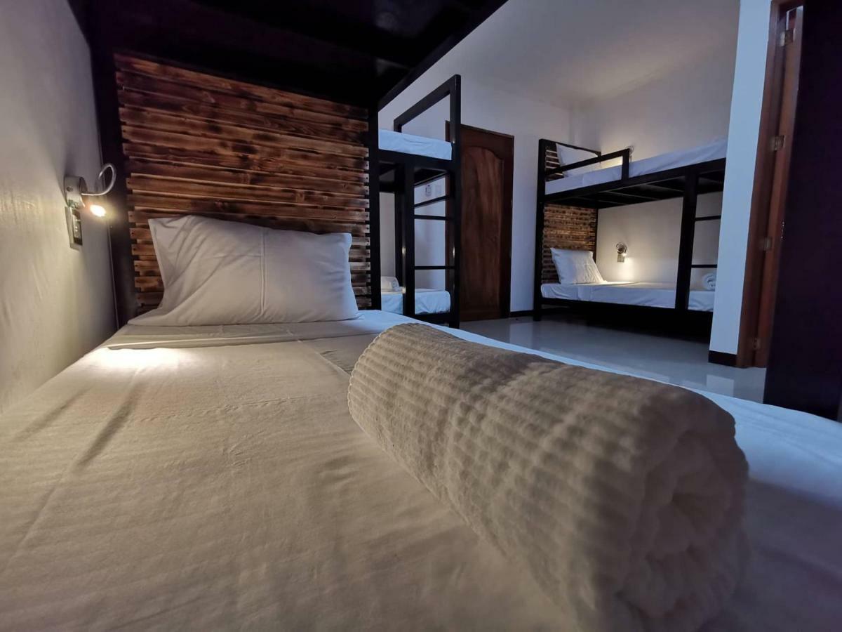 Bakawan Hostel Coron Zewnętrze zdjęcie